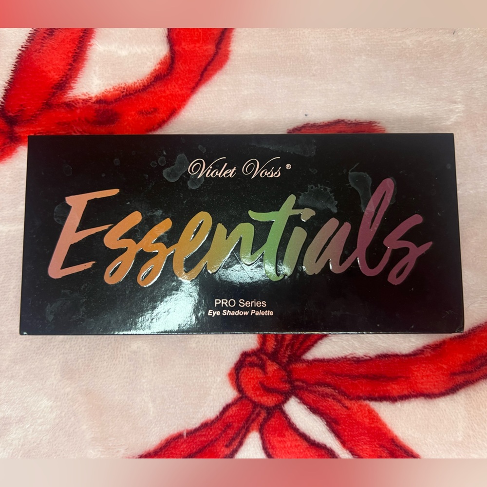 Violet Voss Essentials PRO Series Eyeshadow Palette